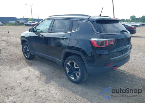 2018 Jeep Compass Trailhawk 4X4 z USA, uszkodzony, nr VIN 3C4NJDDB0JT129673